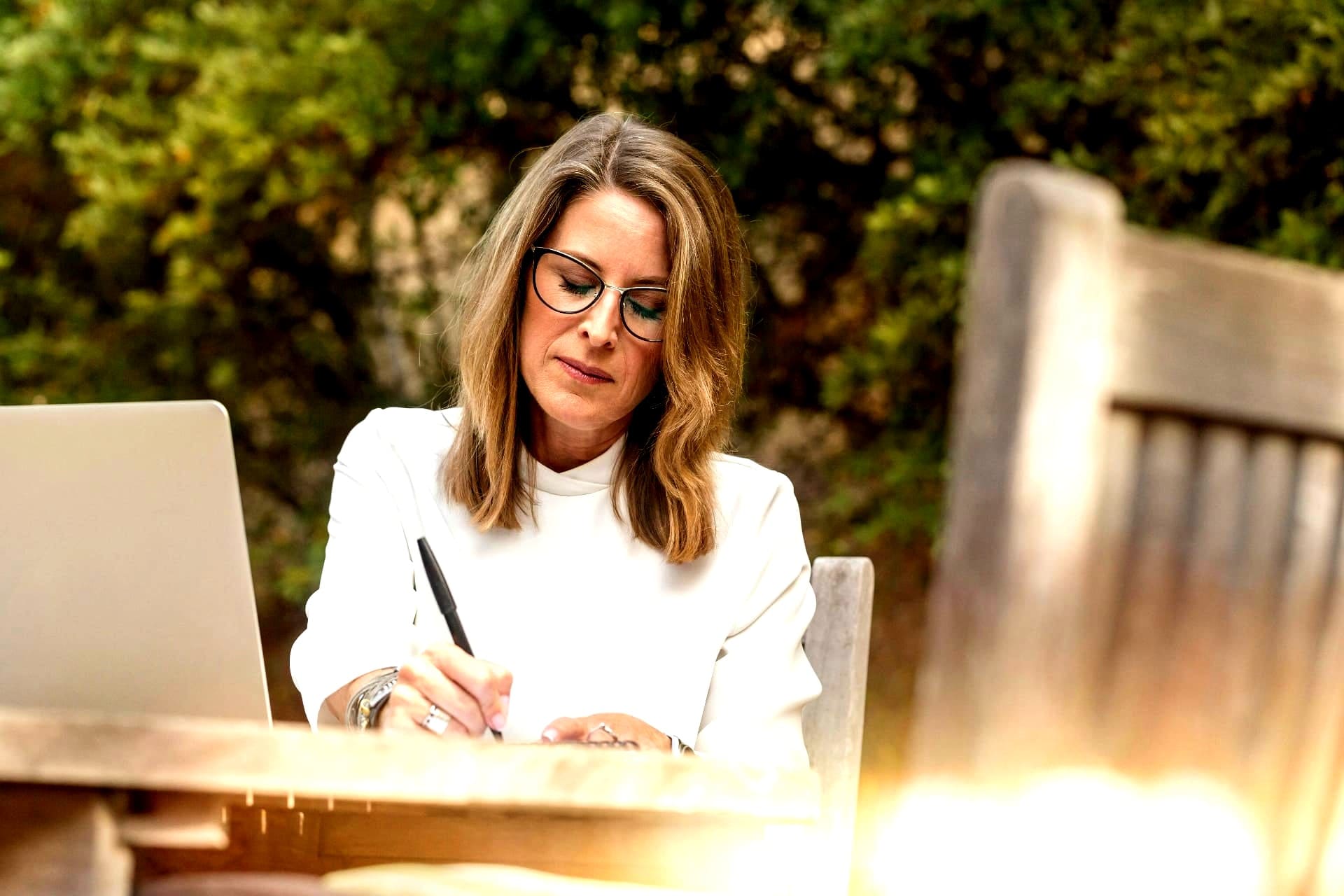 نورا السالم